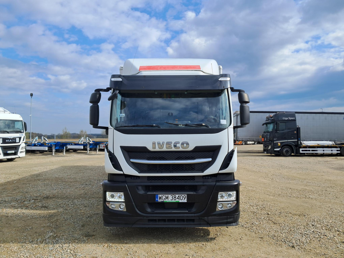 IVECO STRALIS KONTENER Z WINDĄ - Furgonas sunkvežimis: foto 2 IVECO STRALIS KONTENER Z WINDĄ - Furgonas sunkvežimis: foto 2