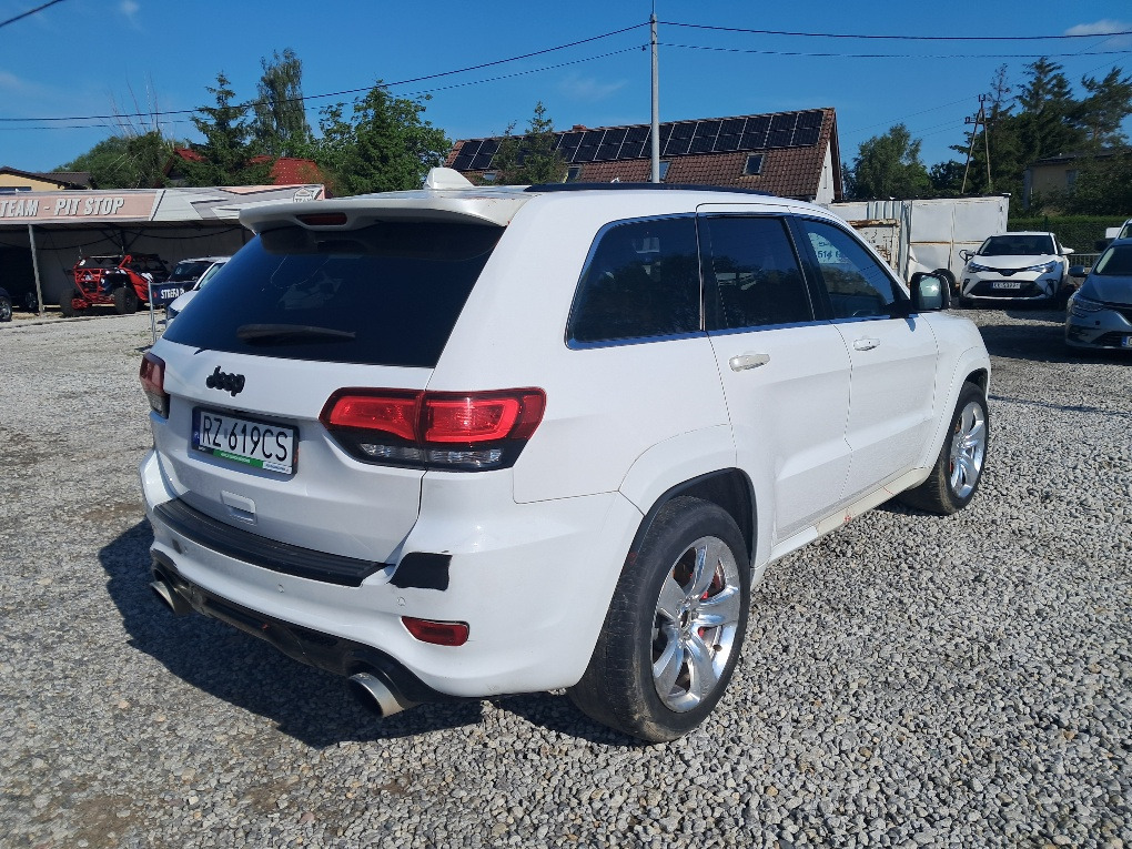 JEEP GRAND CHEROKEE SRT SUV - Visureigis: foto 5 JEEP GRAND CHEROKEE SRT SUV - Visureigis: foto 5