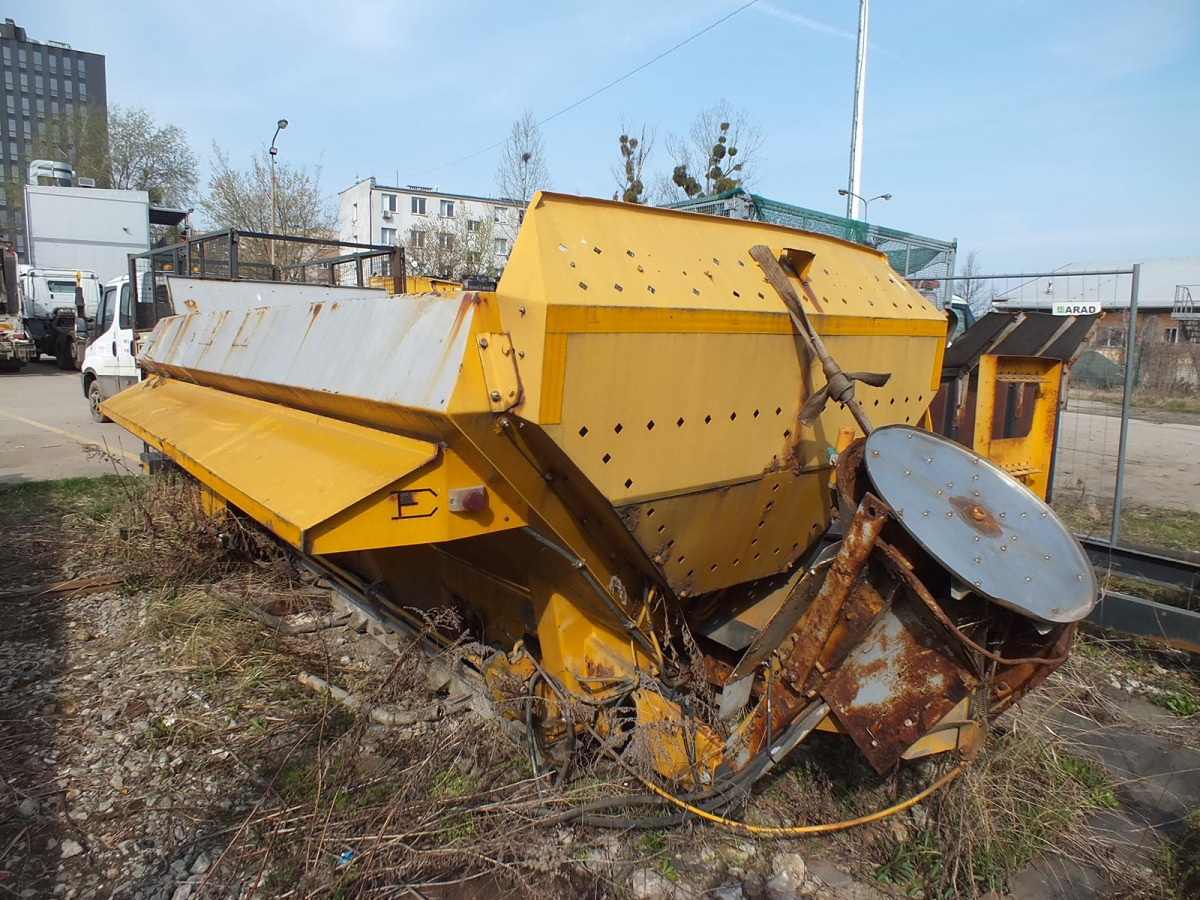 Zabudowa piaskarki ECON CMZCMCB - 2004 - 5m3 - Hydromotor - Kita technika: foto 1 Zabudowa piaskarki ECON CMZCMCB - 2004 - 5m3 - Hydromotor - Kita technika: foto 1