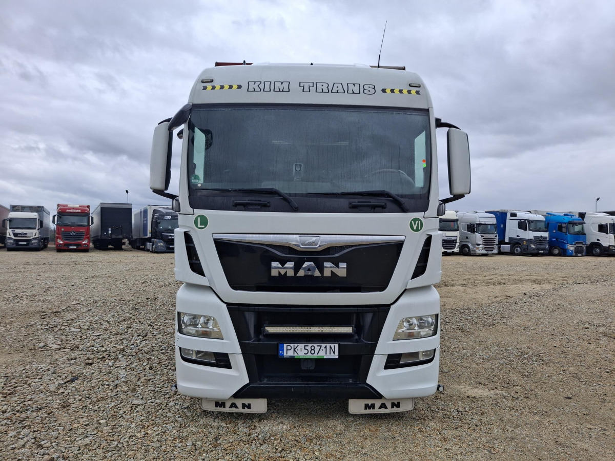 MAN TGX SOLÓWKA - Tentinis sunkvežimis: foto 3 MAN TGX SOLÓWKA - Tentinis sunkvežimis: foto 3