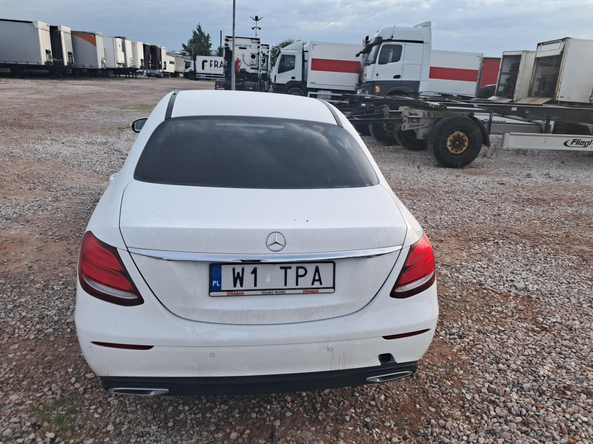 MERCEDES BENZ E 220 D 4MATIC SEDAN - Sedanas: foto 5 MERCEDES BENZ E 220 D 4MATIC SEDAN - Sedanas: foto 5