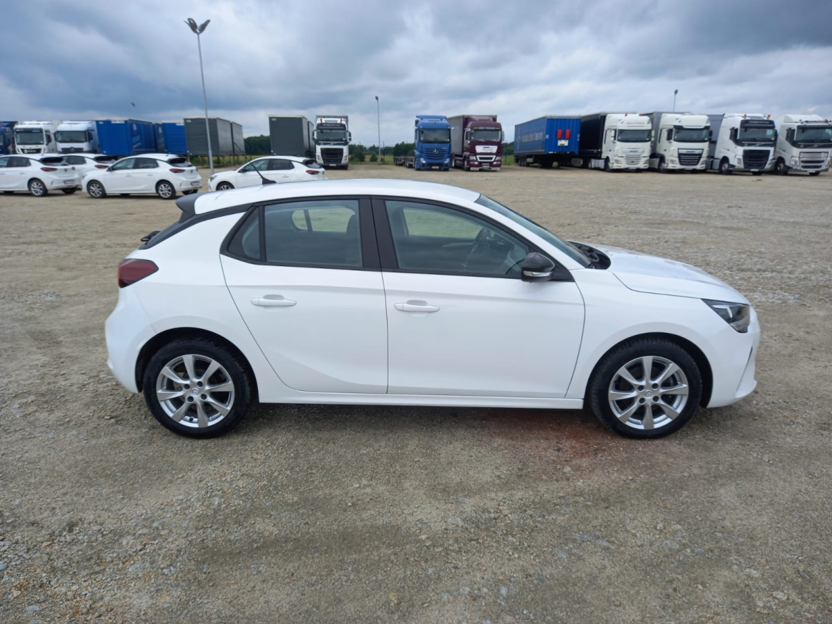 OPEL CORSA HATCHBACK - Hečbekas: foto 4 OPEL CORSA HATCHBACK - Hečbekas: foto 4