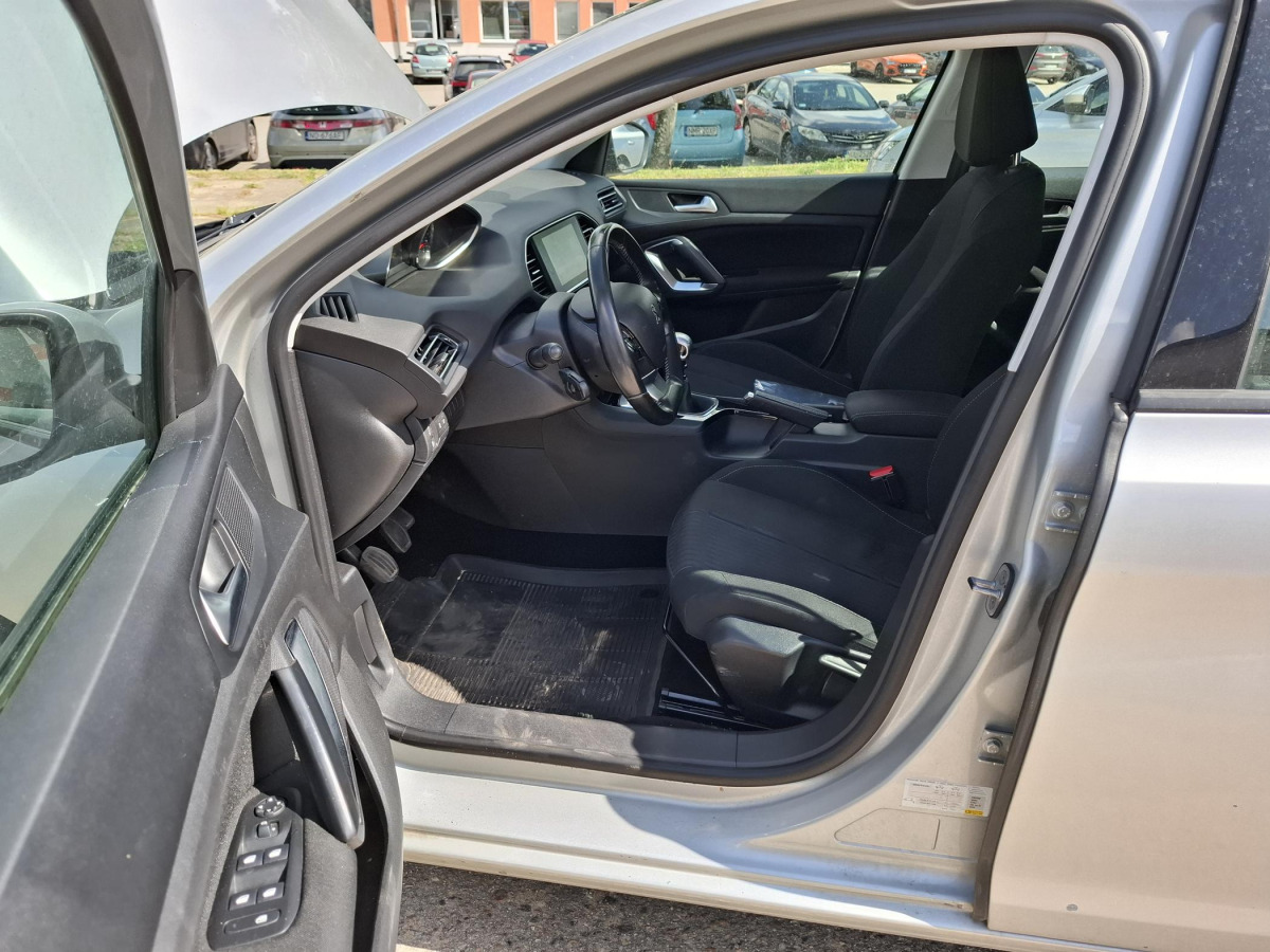 PEUGEOT 308 HATCHBACK - Hečbekas: foto 5 PEUGEOT 308 HATCHBACK - Hečbekas: foto 5