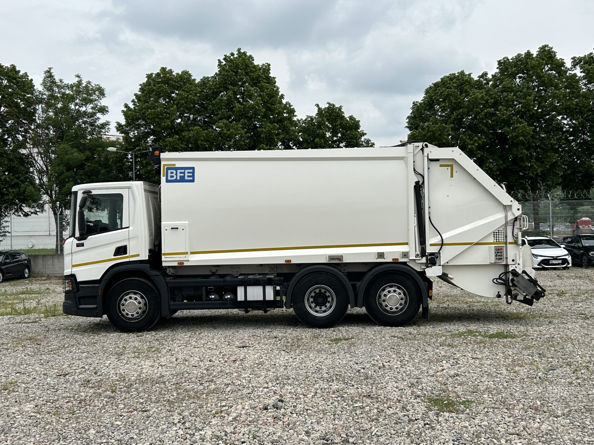 SCANIA P 320 WYWÓZ ŚMIECI - Šiukšliavežis: foto 4 SCANIA P 320 WYWÓZ ŚMIECI - Šiukšliavežis: foto 4