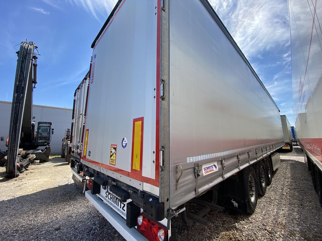 SCHMITZ CARGOBULL SCB S3T FIRANA - Tentinė priekaba: foto 4 SCHMITZ CARGOBULL SCB S3T FIRANA - Tentinė priekaba: foto 4