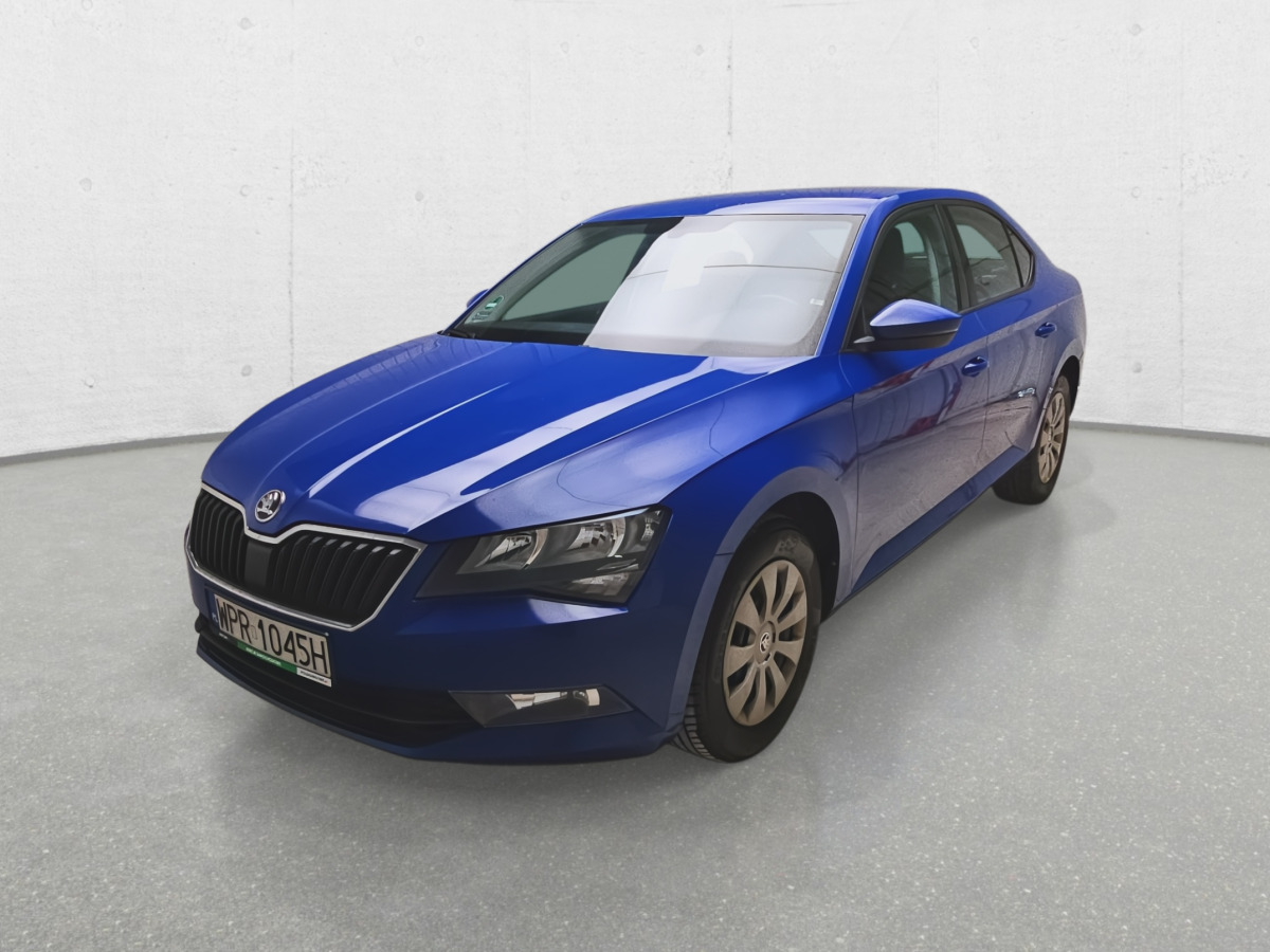 SKODA SUPERB LIFTBACK - Lengvasis automobilis: foto 4 SKODA SUPERB LIFTBACK - Lengvasis automobilis: foto 4