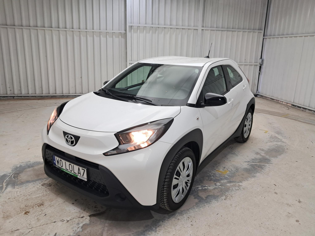 TOYOTA TOYOTA AYGO X HATCHBACK - Lengvasis automobilis: foto 3 TOYOTA TOYOTA AYGO X HATCHBACK - Lengvasis automobilis: foto 3
