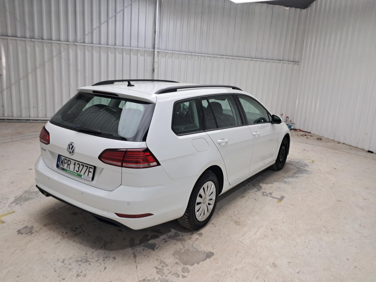 VOLKSWAGEN GOLF KOMBI - Lengvasis automobilis: foto 4 VOLKSWAGEN GOLF KOMBI - Lengvasis automobilis: foto 4