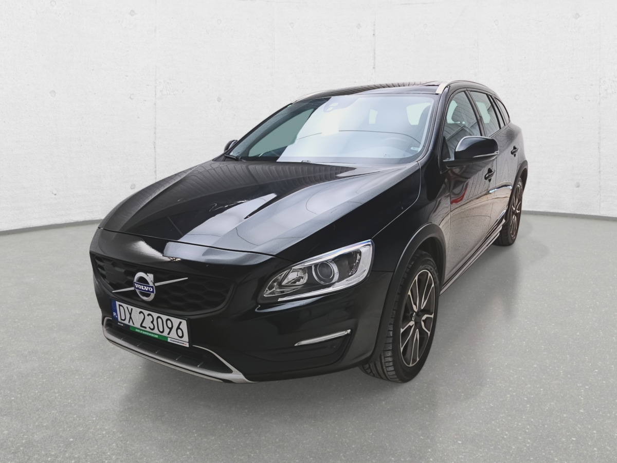 VOLVO V60 CROSS COUNTRY KOMBI - Lengvasis automobilis: foto 3 VOLVO V60 CROSS COUNTRY KOMBI - Lengvasis automobilis: foto 3