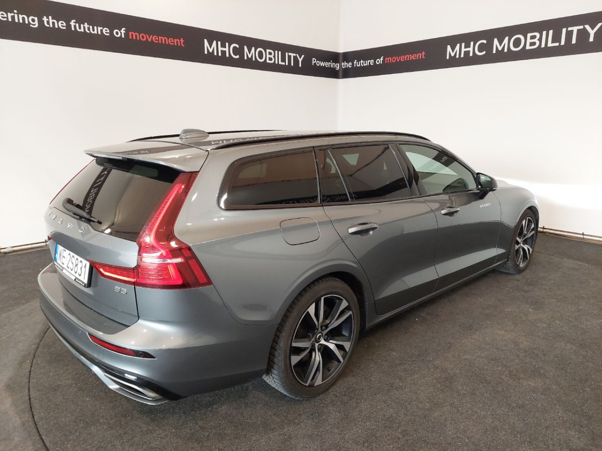 VOLVO V60 KOMBI - Lengvasis automobilis: foto 4 VOLVO V60 KOMBI - Lengvasis automobilis: foto 4