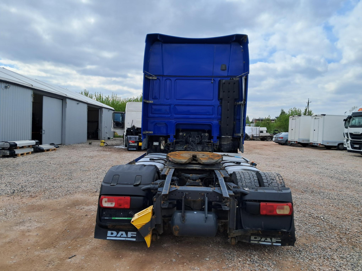 DAF XF CIĄGNIK SIODŁOWY - Vilkikas: foto 5 DAF XF CIĄGNIK SIODŁOWY - Vilkikas: foto 5
