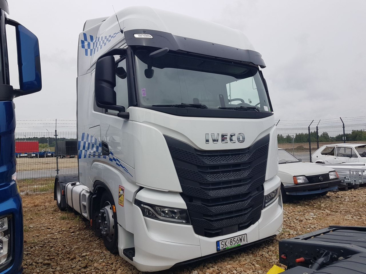 IVECO AS440ST/FP LT CIĄGNIK SIODŁOWY - Vilkikas: foto 1 IVECO AS440ST/FP LT CIĄGNIK SIODŁOWY - Vilkikas: foto 1