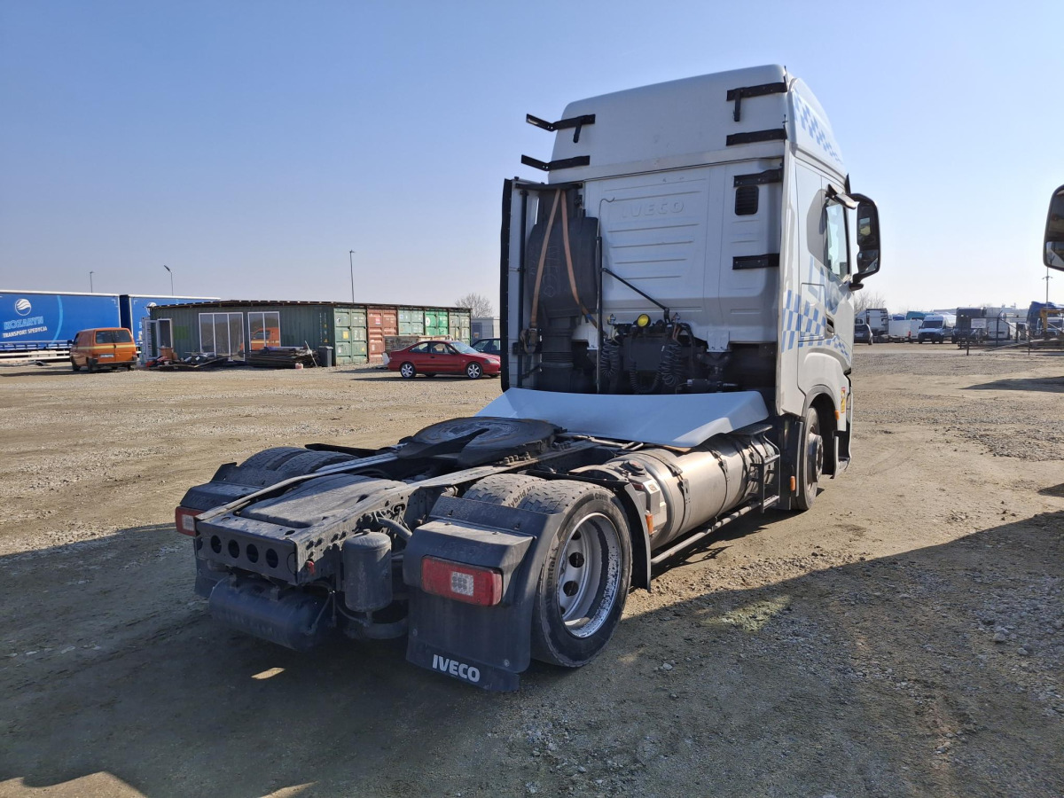 IVECO AS440ST/FP LT LNG CIĄGNIK SIODŁOWY - Vilkikas: foto 5 IVECO AS440ST/FP LT LNG CIĄGNIK SIODŁOWY - Vilkikas: foto 5