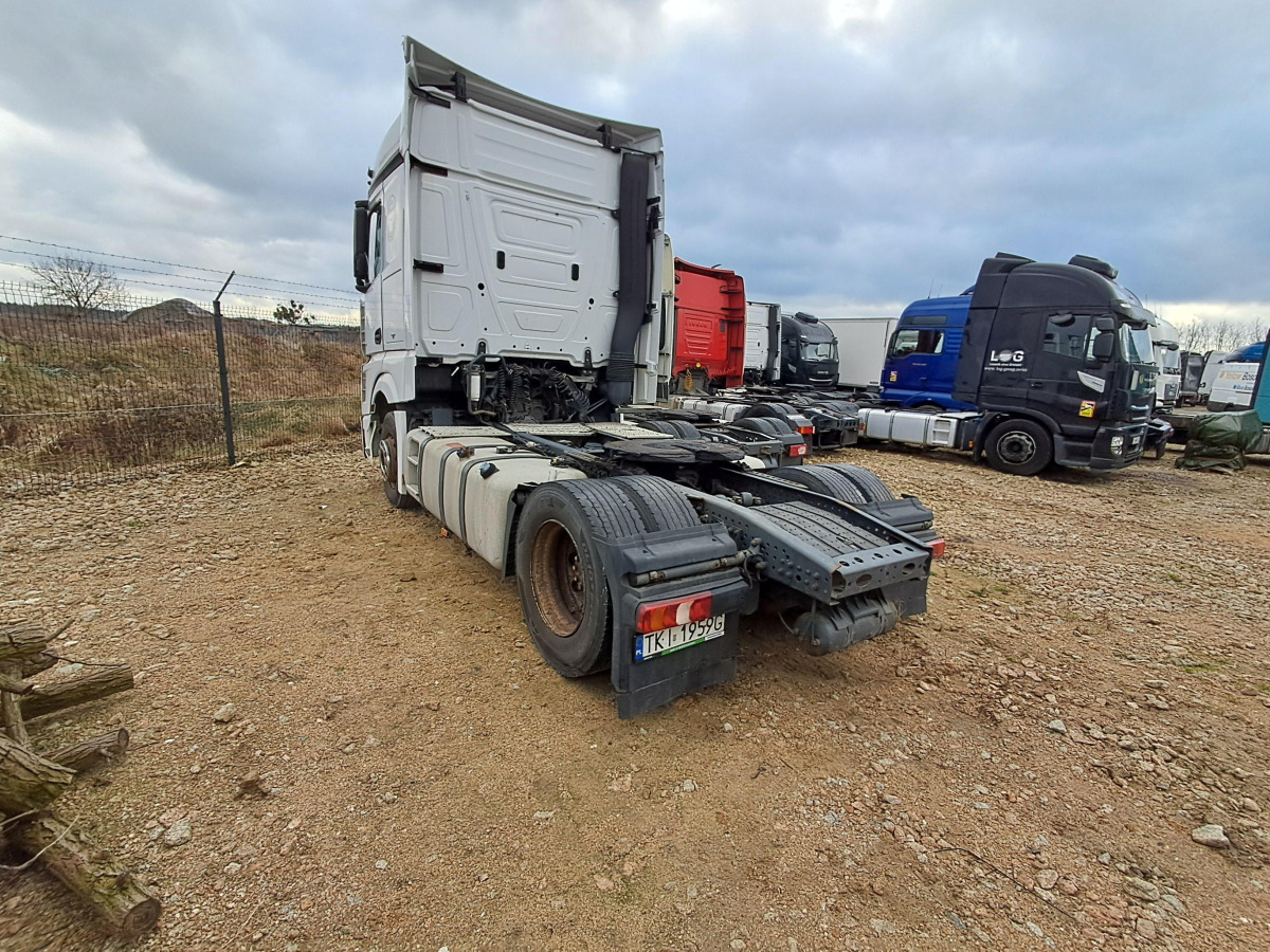 MERCEDES BENZ ACTROS CIĄGNIK SIODŁOWY - Vilkikas: foto 4 MERCEDES BENZ ACTROS CIĄGNIK SIODŁOWY - Vilkikas: foto 4