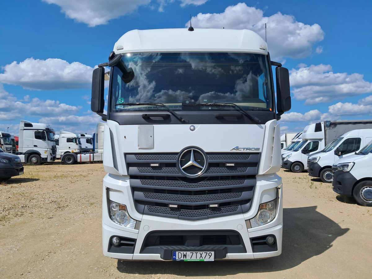 MERCEDES BENZ ACTROS CIĄGNIK SIODŁOWY - Vilkikas: foto 3 MERCEDES BENZ ACTROS CIĄGNIK SIODŁOWY - Vilkikas: foto 3
