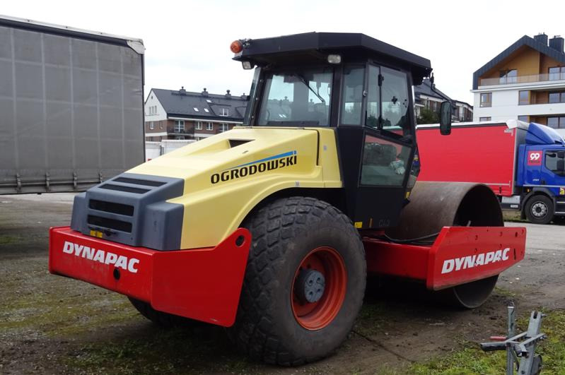 Walec DYNAPAC CA 302D 2011 - 3393 mth - CE - 15,9t - Volas: foto 4 Walec DYNAPAC CA 302D 2011 - 3393 mth - CE - 15,9t - Volas: foto 4