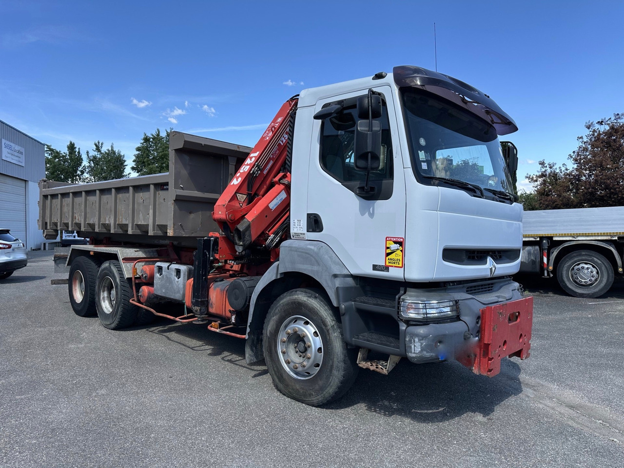 RENAULT KERAX 420DCI - Hook-lift sunkvežimis, Sunkvežimis su kranu: foto 2 RENAULT KERAX 420DCI - Hook-lift sunkvežimis, Sunkvežimis su kranu: foto 2