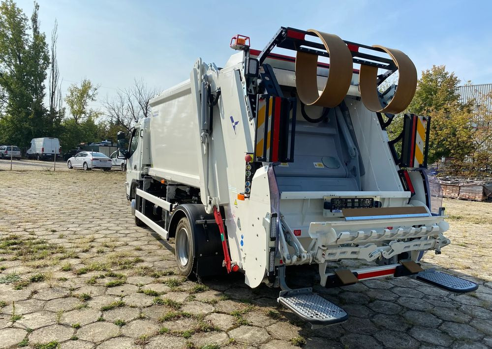 FUSO Canter 9C18 Śmieciarka - Šiukšliavežis: foto 3 FUSO Canter 9C18 Śmieciarka - Šiukšliavežis: foto 3