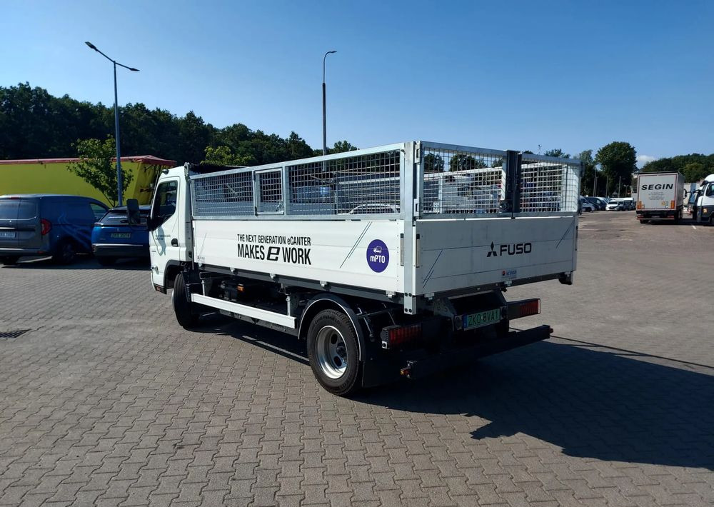 FUSO eCanter 4C15 Wywrotka Selektywna zbiórka - Savivartis sunkvežimis, Elektrinis sunkvežimis: foto 4 FUSO eCanter 4C15 Wywrotka Selektywna zbiórka - Savivartis sunkvežimis, Elektrinis sunkvežimis: foto 4