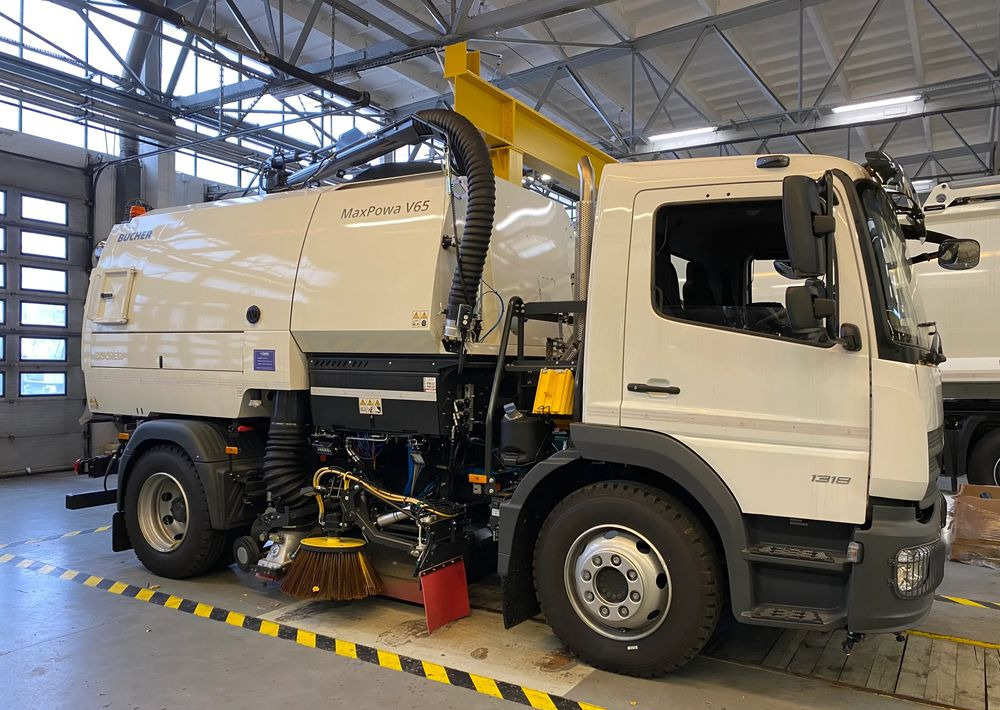 Mercedes-Benz Atego 1318 LKO Zamiatarka - Šiukšliavežis: foto 2 Mercedes-Benz Atego 1318 LKO Zamiatarka - Šiukšliavežis: foto 2