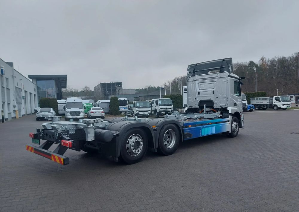 Mercedes-Benz eActros 400 6x2 BDF Elektryczny lizingą Mercedes-Benz eActros 400 6x2 BDF Elektryczny: foto 11