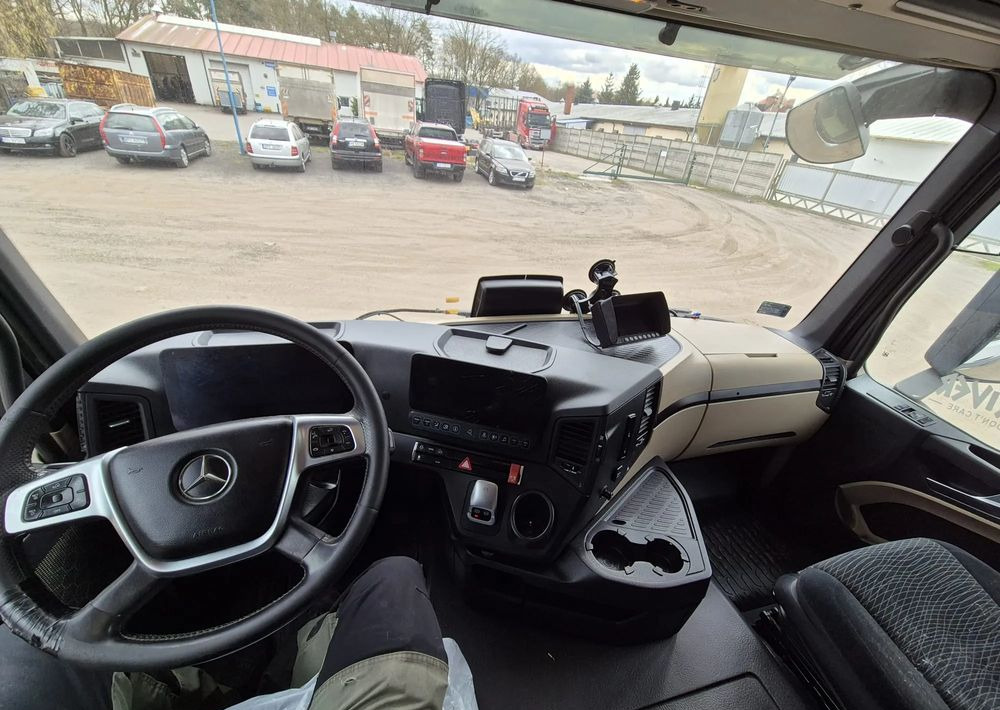 Mercedes-Benz Actros 1843 LS - Vilkikas: foto 5 Mercedes-Benz Actros 1843 LS - Vilkikas: foto 5