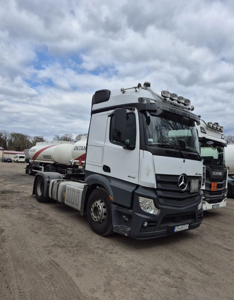 Mercedes-Benz Actros 1843 LS - Vilkikas: foto 1 Mercedes-Benz Actros 1843 LS - Vilkikas: foto 1