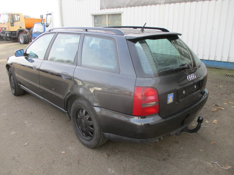 Audi A4 Avant 1.9 tdi , S-Line , Manual , Airco , EXPORT - Lengvasis automobilis: foto 5 Audi A4 Avant 1.9 tdi , S-Line , Manual , Airco , EXPORT - Lengvasis automobilis: foto 5