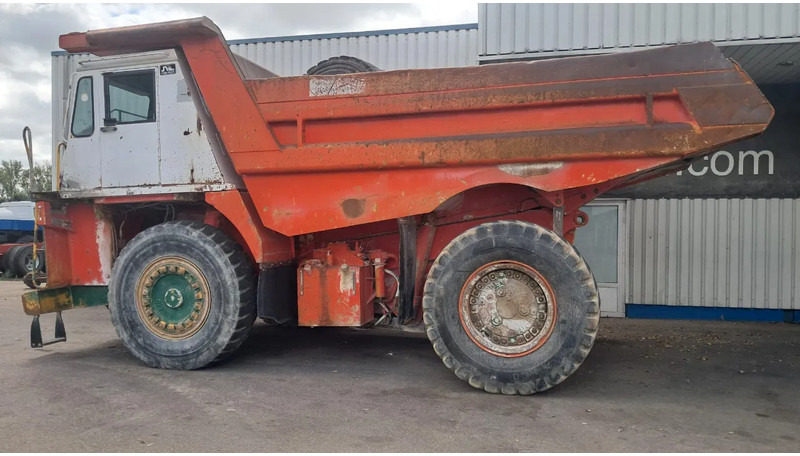 Hitachi Euclid R40C - Karjerinis savivartis: foto 2 Hitachi Euclid R40C - Karjerinis savivartis: foto 2
