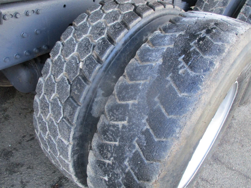 Savivartis sunkvežimis MAN 26.402 6x4 , ZF Manual , Retarder , 3 Way tipper , Spring suspension: foto 16 Savivartis sunkvežimis MAN 26.402 6x4 , ZF Manual , Retarder , 3 Way tipper , Spring suspension: foto 16