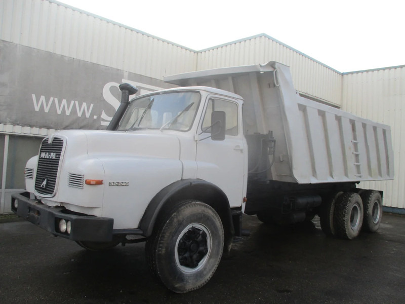 Savivartis sunkvežimis MAN 32.240 , Manual , 6x4 , Tipper truck , Spring suspension: foto 8