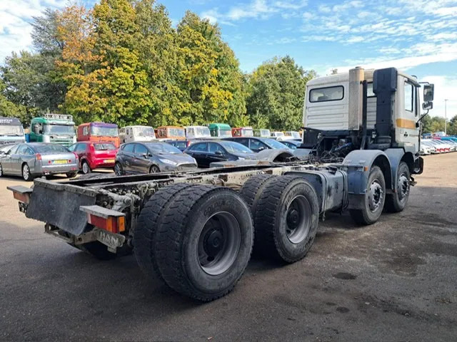 MAN 35-364 / FE 360 A , 8x4 , Spring Suspension , ZF Manual , Airco - Važiuoklės sunkvežimis: foto 3 MAN 35-364 / FE 360 A , 8x4 , Spring Suspension , ZF Manual , Airco - Važiuoklės sunkvežimis: foto 3