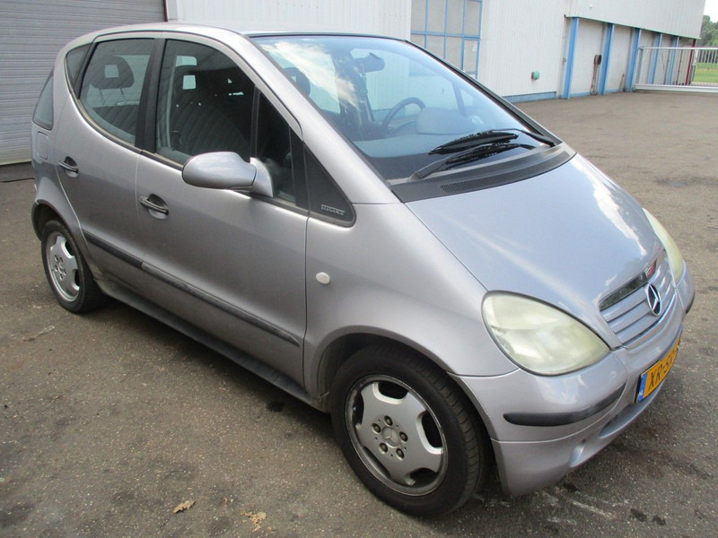 Mercedes-Benz A-Klasse A160 Elegance , Manual - Hečbekas: foto 4 Mercedes-Benz A-Klasse A160 Elegance , Manual - Hečbekas: foto 4