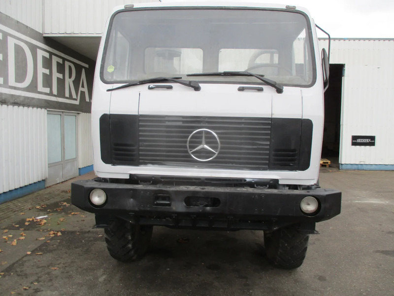 Mercedes-Benz FAP 2026 , V8 , 6x6 , ZF Manual , Spring suspension , ex - Platforminis/ Bortinis sunkvežimis: foto 5 Mercedes-Benz FAP 2026 , V8 , 6x6 , ZF Manual , Spring suspension , ex - Platforminis/ Bortinis sunkvežimis: foto 5