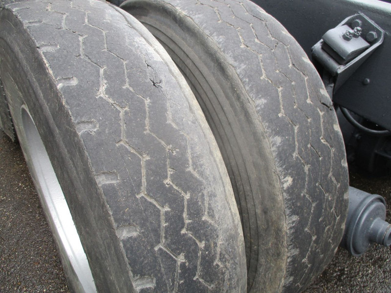 Važiuoklės sunkvežimis Volvo F7 , 6x4 , Manual , Euro 1 , Telma Retarder , Spring suspension: foto 15
