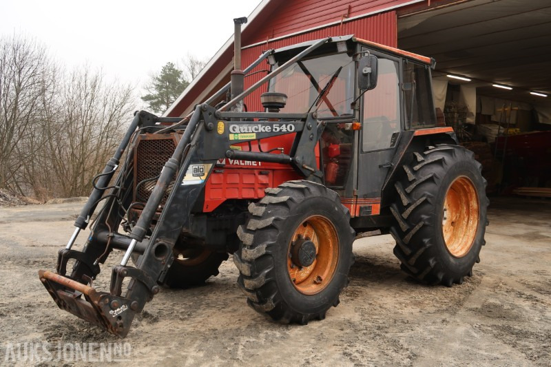 1990 Valmet 655 traktor / 4x4 / Skogsrigget / Frontlaster - Traktorius: foto 1 1990 Valmet 655 traktor / 4x4 / Skogsrigget / Frontlaster - Traktorius: foto 1
