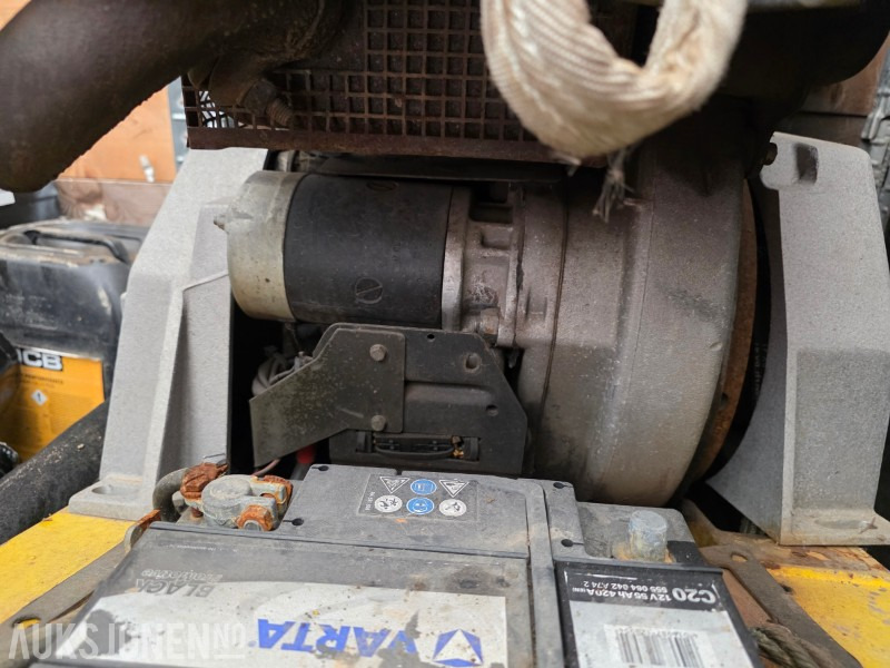 1994 Wacker neuson DPU6055 vibroplate - Statybinė įranga: foto 5 1994 Wacker neuson DPU6055 vibroplate - Statybinė įranga: foto 5