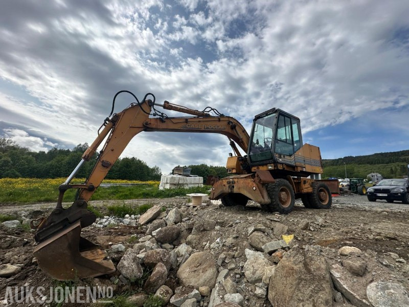 1995 Case Poclain 688B-P hjulgraver med tiltrotator og pusseskuffe - Ekskavatorius: foto 1 1995 Case Poclain 688B-P hjulgraver med tiltrotator og pusseskuffe - Ekskavatorius: foto 1