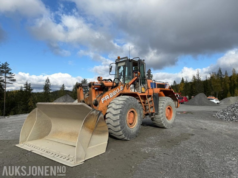 1995 Fiat-Hitachi FR 220.2 - Ratinis krautuvas: foto 1 1995 Fiat-Hitachi FR 220.2 - Ratinis krautuvas: foto 1