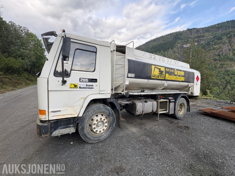 1996 Volvo FL 7 285 - Registrert på sorte skilt - Autocisterna: foto 1 1996 Volvo FL 7 285 - Registrert på sorte skilt - Autocisterna: foto 1