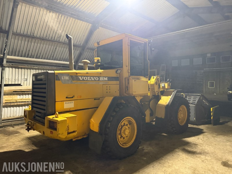 1996 Volvo L70C - Klappvinge - Sentralsmøring - 18 290t - Ratinis krautuvas: foto 5 1996 Volvo L70C - Klappvinge - Sentralsmøring - 18 290t - Ratinis krautuvas: foto 5