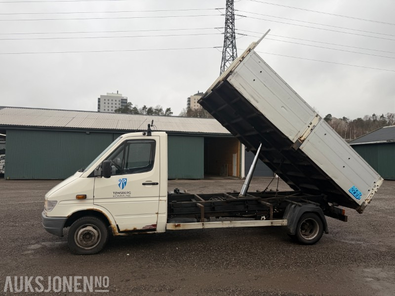 2001 MERCEDES-BENZ 412 D /40 tippbil - hengerfeste - 241444km - Savivartis sunkvežimis: foto 2 2001 MERCEDES-BENZ 412 D /40 tippbil - hengerfeste - 241444km - Savivartis sunkvežimis: foto 2