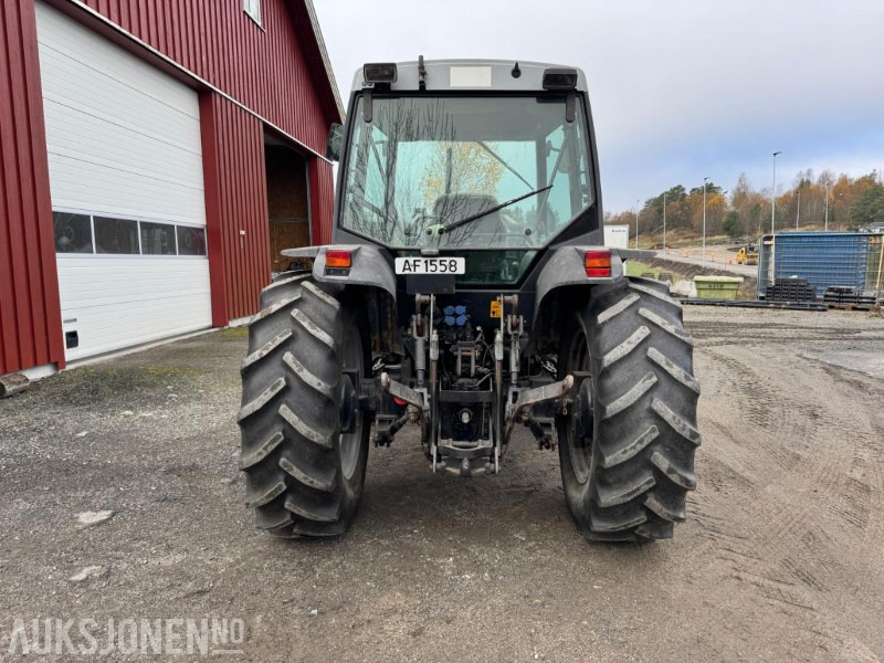 2001 Massey Ferguson 2230-4 m/Trima 320 Professional laster, 1171 timer, servicehistorikk, fremstår som godt vedlikeholdt - Traktorius: foto 5 2001 Massey Ferguson 2230-4 m/Trima 320 Professional laster, 1171 timer, servicehistorikk, fremstår som godt vedlikeholdt - Traktorius: foto 5