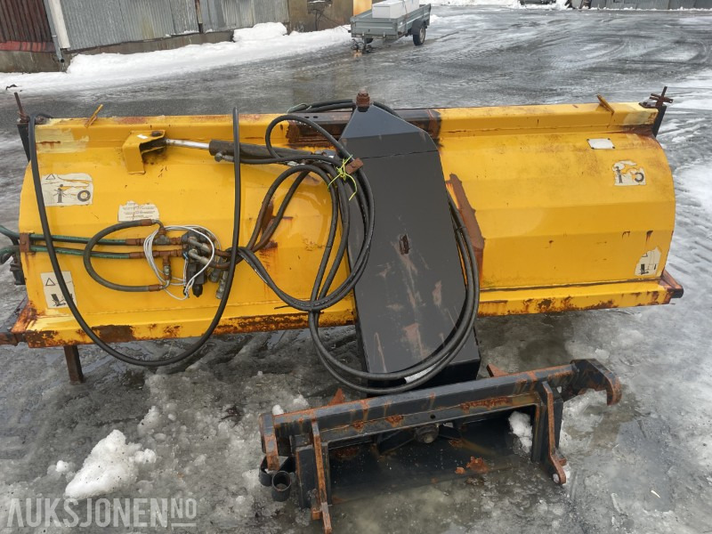 2003 Tellefsdal Feiekost 200 cm m/ hydraulisk og BM-feste - Statybinė įranga: foto 4 2003 Tellefsdal Feiekost 200 cm m/ hydraulisk og BM-feste - Statybinė įranga: foto 4