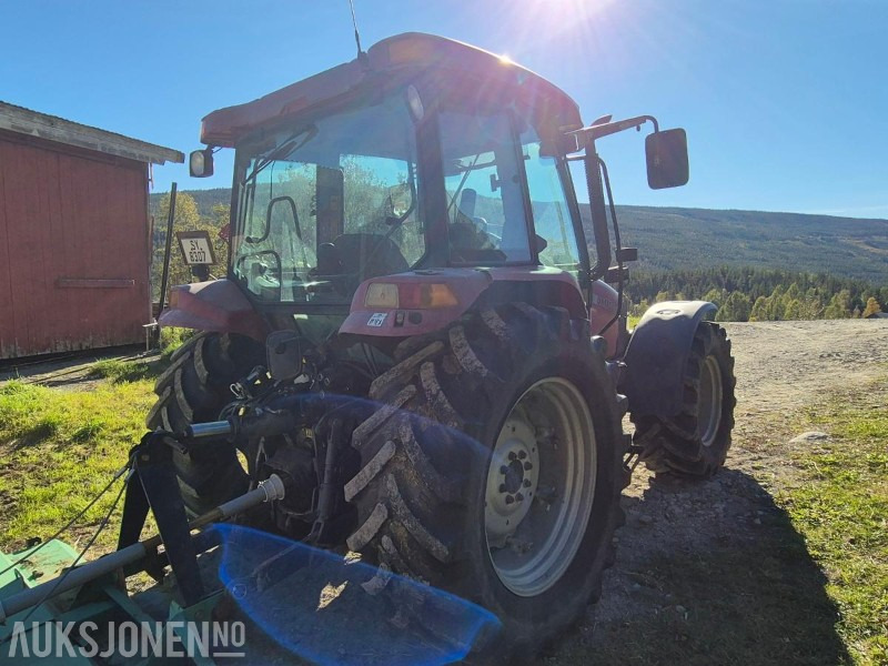 2004 CASE IH JX1100U Maxxima 4WD - Traktorius: foto 5 2004 CASE IH JX1100U Maxxima 4WD - Traktorius: foto 5