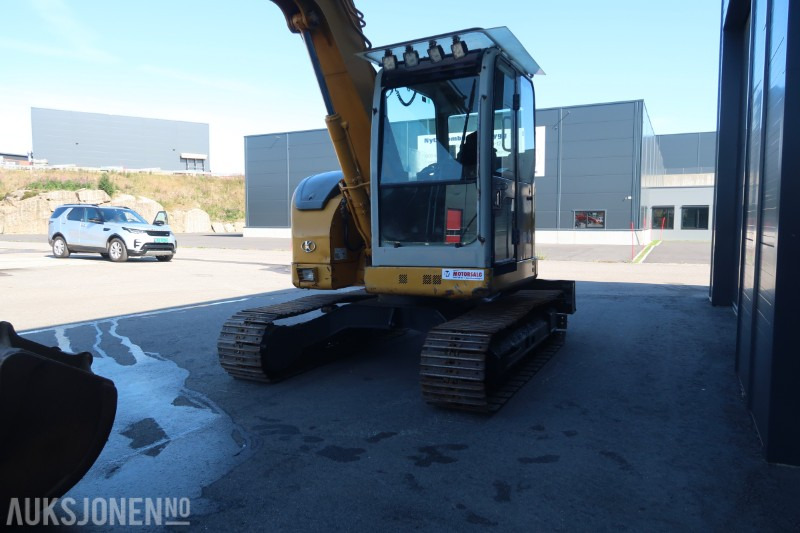 2004 Kato HD 308US 8-tonner, 2 skuffer, 9275 timer - Ekskavatorius: foto 5 2004 Kato HD 308US 8-tonner, 2 skuffer, 9275 timer - Ekskavatorius: foto 5