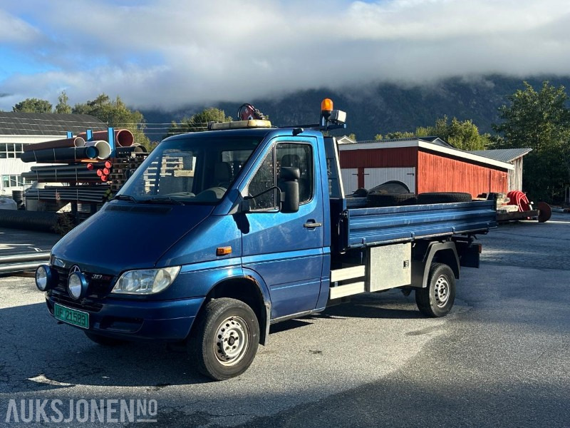 2004 Mercedes-Benz 313 CDI SPRINTER 2.1-129 D - Kran - Tippkasse - 173782 km - Mažas savivartis: foto 1 2004 Mercedes-Benz 313 CDI SPRINTER 2.1-129 D - Kran - Tippkasse - 173782 km - Mažas savivartis: foto 1