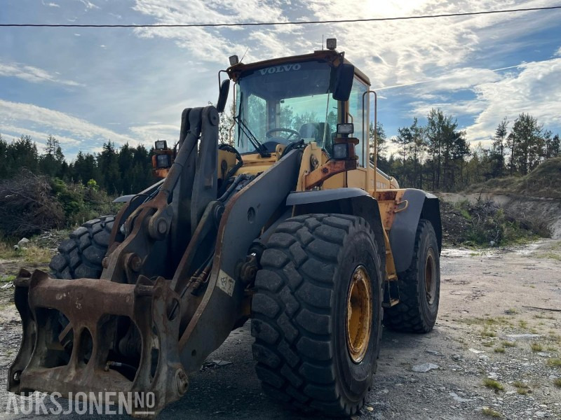 2004 Volvo L110E - Ratinis krautuvas: foto 4 2004 Volvo L110E - Ratinis krautuvas: foto 4