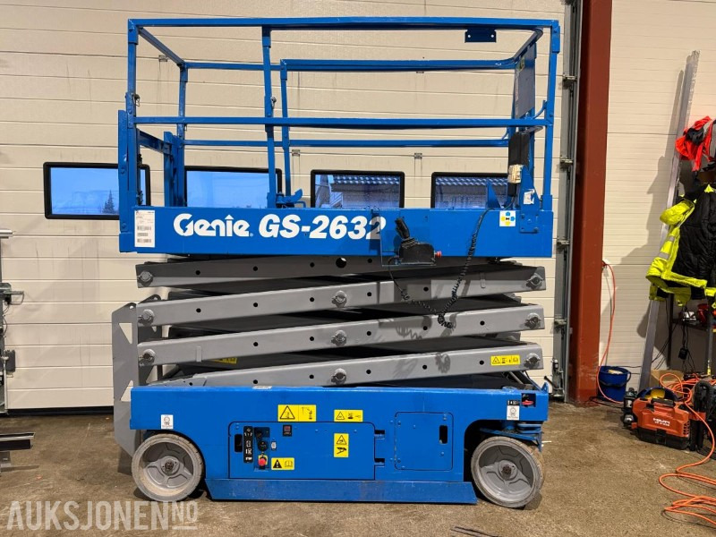 2006 Genie GS2632 sakselift / 10 meter - Kėlimo platforma: foto 1 2006 Genie GS2632 sakselift / 10 meter - Kėlimo platforma: foto 1