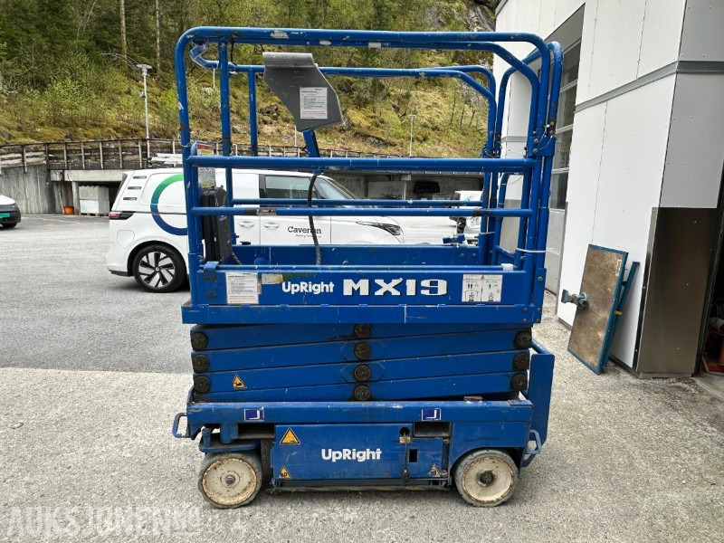 2007 UpRight MX19 Elektrisk Sakselift Repobjekt - Kėlimo platforma: foto 5 2007 UpRight MX19 Elektrisk Sakselift Repobjekt - Kėlimo platforma: foto 5